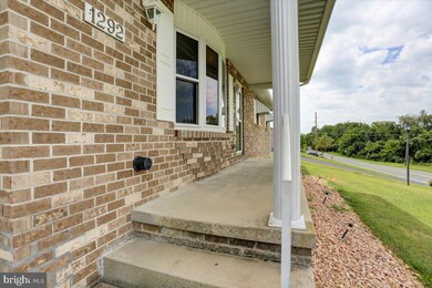 1292 Hollywell Ave, Chambersburg, PA 17201 - photo 5