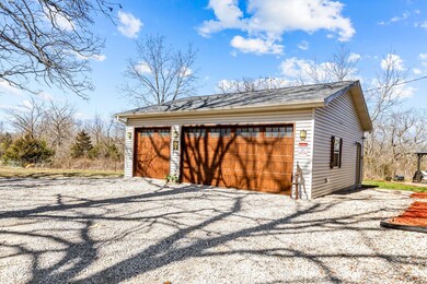 Detached Garage