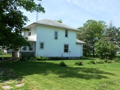 214 N Stokes St, Boswell, IN 47921 - photo 2