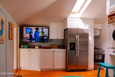 18 Valentine St unit Rear, Monmouth Beach, NJ 07750 - photo 3