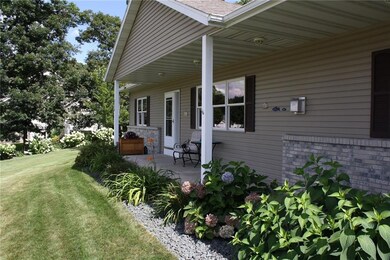 3229 Northstar Dr, Eau Claire, WI 54703 - photo 2