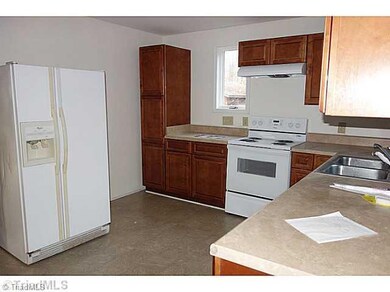 1765 Pine Grove Dr, Asheboro, NC 27205 - photo 7