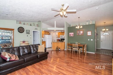 1406 Lois Ln, Nampa, ID 83686 - photo 5