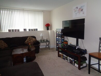 239 Glasgow St unit 3, Fall River, MA 02721 - photo 4