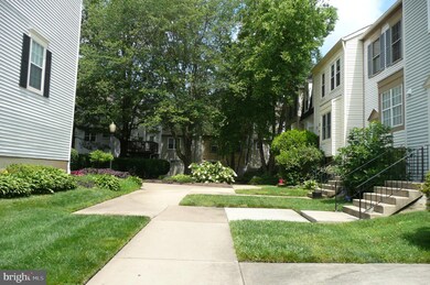 2442 Ridgehampton Ct, Reston, VA 20191 - photo 5