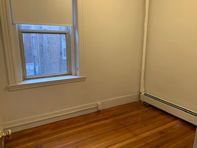 9 Thacher Ct unit 3, Boston, MA 02113 - photo 3