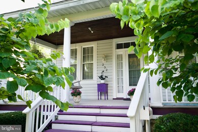 232 Mallow Hill Rd, Baltimore, MD 21229 - photo 2