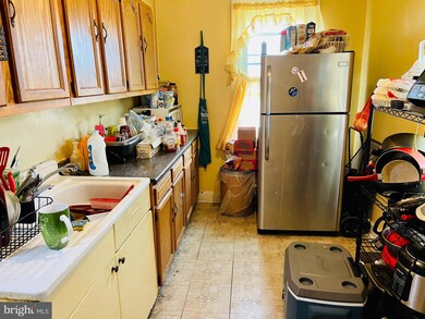 1134 Birch St, Reading, PA 19604 - photo 5