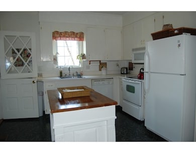 100 Beaver St, Milford, MA 01757 - photo 5