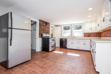 320 Providence Rd, South Grafton, MA 01560 - photo 3