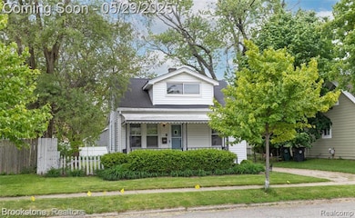 Adorable Curb Appeal