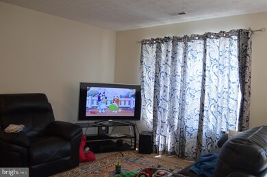 18730 Winding Creek Place, Germantown, MD 20874 - photo 7