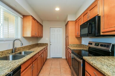 561 E Franklin Ave, Mesa, AZ 85204 - photo 6