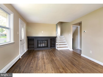 711 Florida Ave, Reading, PA 19605 - photo 3