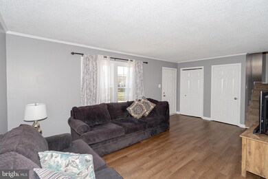 8200 Joshua Ct, Laurel, MD 20708 - photo 5