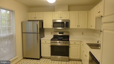 5028 Stone Shop Cir, Owings Mills, MD 21117 - photo 5