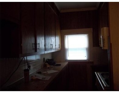 103 Mason St unit 2 Rear, Fall River, MA 02723 - photo 4