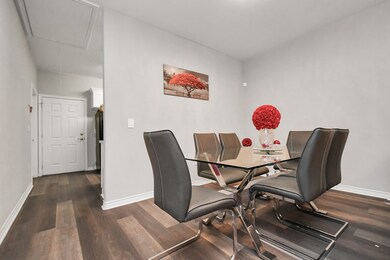 10446 Wicklowe St, Houston, TX 77016 - photo 5