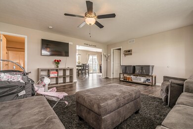 455 Gentry Crossings Blvd, Mount Washington, KY 40047 - photo 4