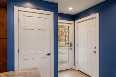 27 Ash St, White River Junction, VT 05001 - photo 5