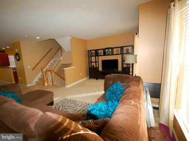 5078 Kimi Gray Ct SE, Washington, DC 20019 - photo 7