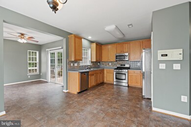 501 Galway Ln, Stafford, VA 22554 - photo 3