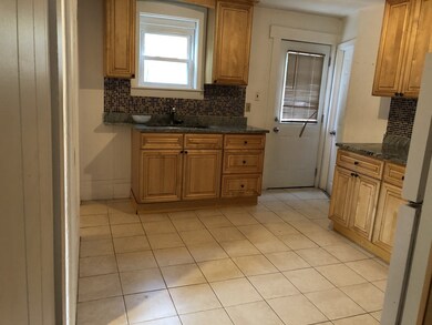 32 Granite St unit 1L, Weymouth, MA 02188 - photo 4
