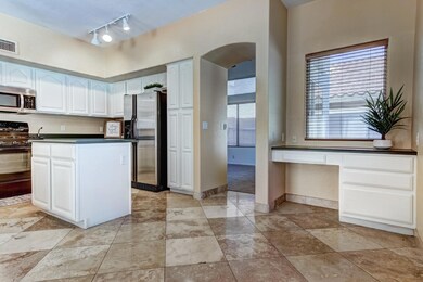 1232 E Pershing Ave-33