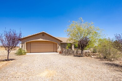 1073 E Lena Way, Huachuca City, AZ 85616 - photo 2