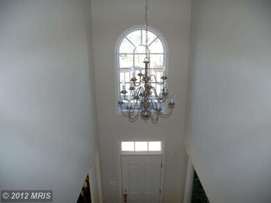 13113 Crossview Ct, Beltsville, MD 20705 - photo 2