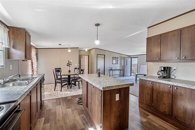 124 Upper Denton Ct, Weatherford, TX 76085 - photo 7