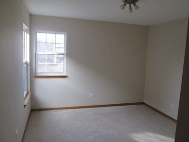 1847 Grove Ave unit B, Schaumburg, IL 60193 - photo 2