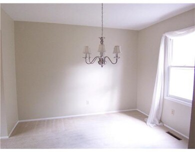 52200 Pickwick Ln, South Bend, IN 46637 - photo 4