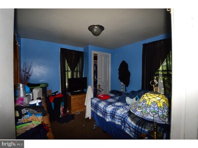1313 Worrell St, Crum Lynne, PA 19022 - photo 6