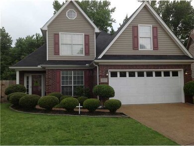 1103 Dusty Lane with new vinyl siding and brick ex