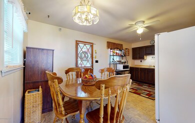 6109 Herron Ct, Louisville, KY 40229 - photo 6