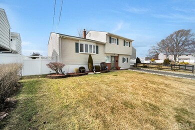 3 Sczkurka Place, Carteret, NJ 07008 - photo 2