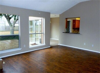 1314 W Castlewood Ave, Friendswood, TX 77546 - photo 3