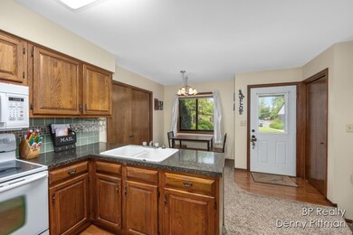7024 Gardenview Ct SW, Byron Center, MI 49315 - photo 7
