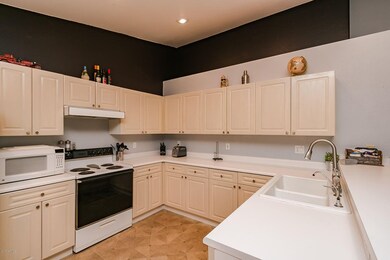 1449 E Bruce Ave AZ-7