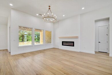 643 Grace Ln, Fredericksburg, TX 78624 - photo 7