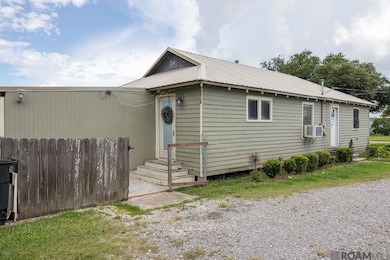 19367 Mimosa St, Vacherie, LA 70090 - photo 3