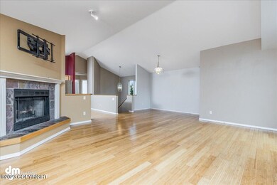 07-Living Room-DW-6602