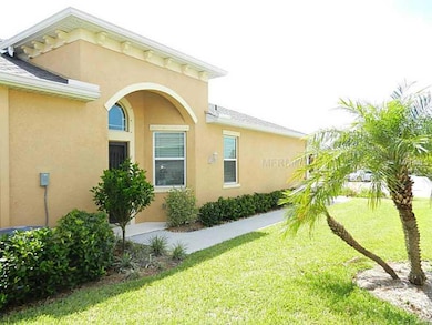 2512 Sapphire Greens Ln, Sun City Center, FL 33573 - photo 2
