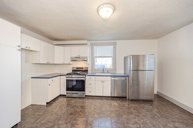 20 8th St unit A, Lowell, MA 01850 - photo 7