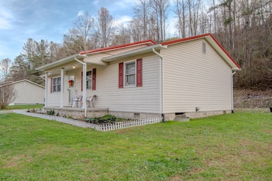 10 Vinewood Ln, Hitchins, KY 41146 - photo 4
