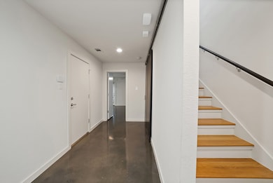 5841 Oram St unit 3, Dallas, TX 75206 - photo 2