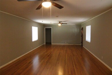 507 Fairbanks St, Houston, TX 77009 - photo 3