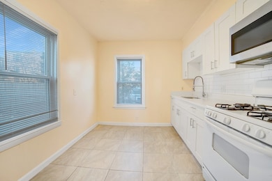 50 Mayor Thomas j Mcgrath Hwy unit 1, Quincy, MA 02169 - photo 3