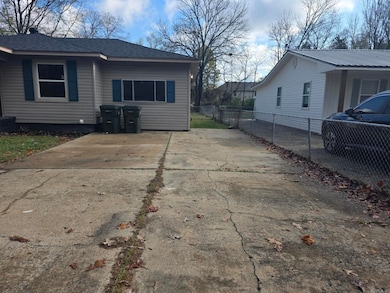 1626 Davis St, Conway, AR 72032 - photo 3